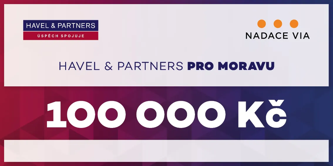 Předání charitativního šeku na 100 000 Kč Nadaci Via